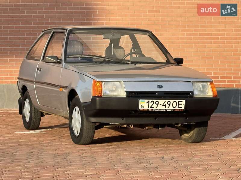 Хетчбек ЗАЗ 1102 Таврія-Нова 1998 в Одесі