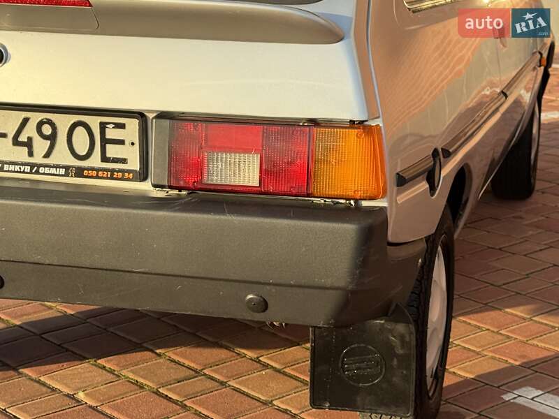 Хетчбек ЗАЗ 1102 Таврія-Нова 1998 в Одесі