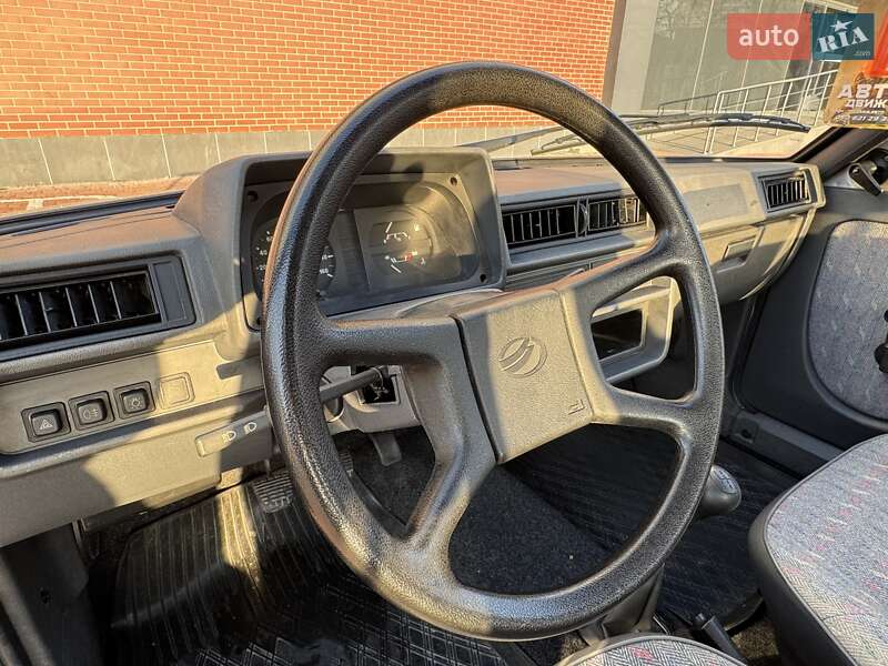 Хетчбек ЗАЗ 1102 Таврія-Нова 1998 в Одесі