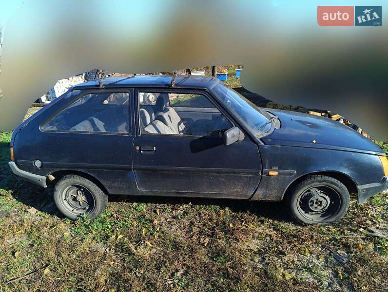 Хэтчбек ЗАЗ 1102 Таврия-Нова 2001 в Партизанском
