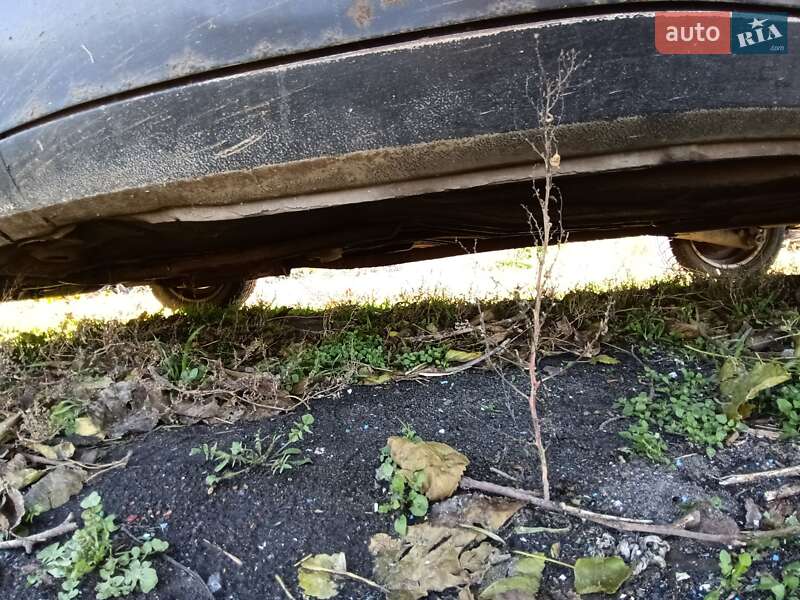 Хэтчбек ЗАЗ 1102 Таврия-Нова 2001 в Партизанском