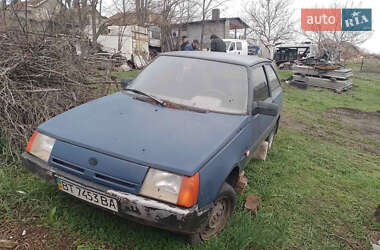 Хэтчбек ЗАЗ 1102 Таврия-Нова 2003 в Вознесенске