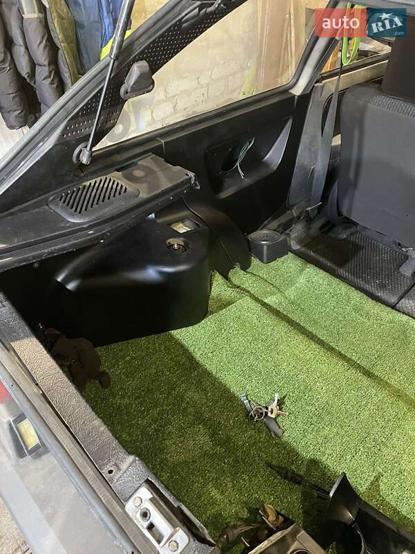 Хетчбек ЗАЗ 1102 Таврія-Нова 2005 в Запоріжжі фото 14 Хетчбек ЗАЗ 1102 Таврія-Нова 2005 в Запоріжжі