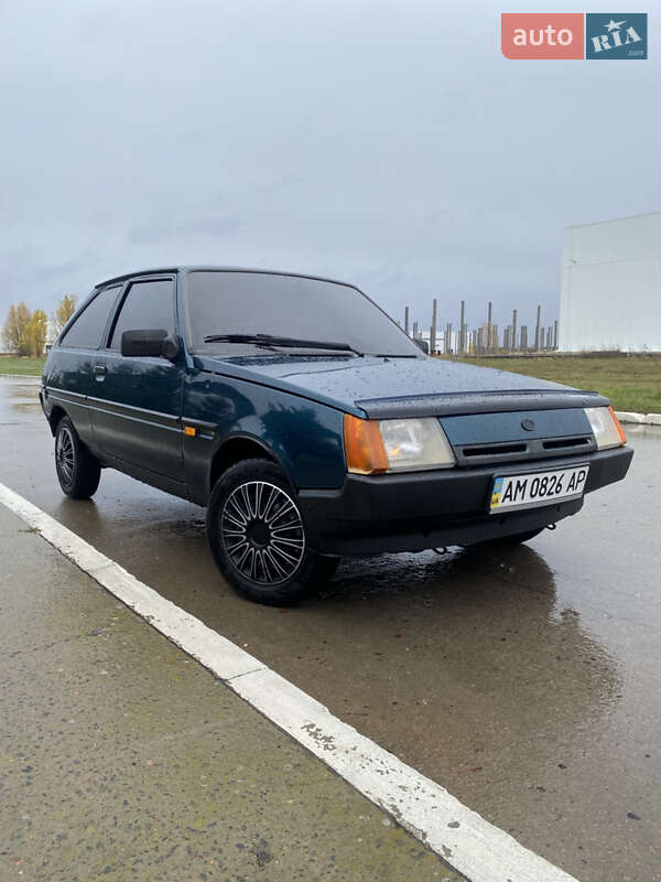 Хетчбек ЗАЗ 1102 Таврія-Нова 2001 в Коростені