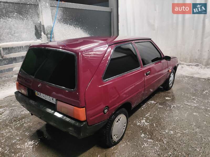 Хетчбек ЗАЗ 1102 Таврія-Нова 2004 в Харкові