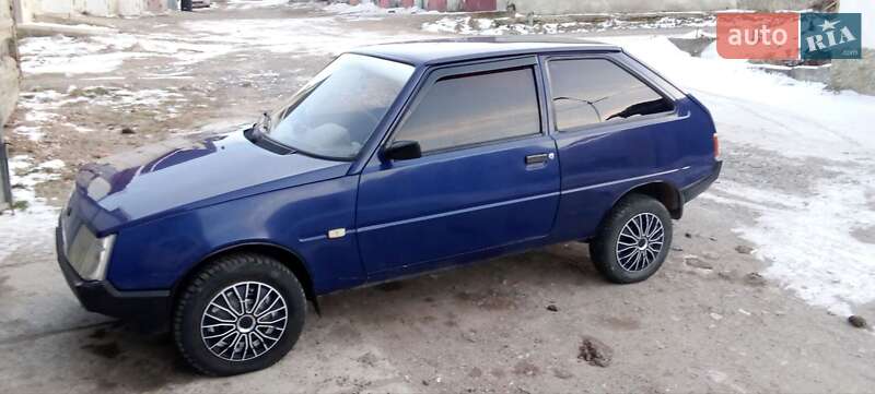 Хетчбек ЗАЗ 1102 Таврія-Нова 2004 в Стебнику