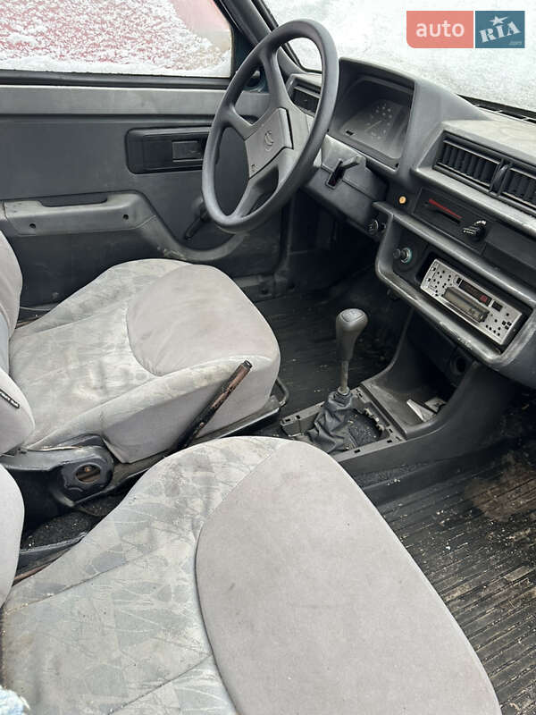 Хетчбек ЗАЗ 1102 Таврія-Нова 2005 в Хмельницькому фото 10 Хетчбек ЗАЗ 1102 Таврія-Нова 2005 в Хмельницькому