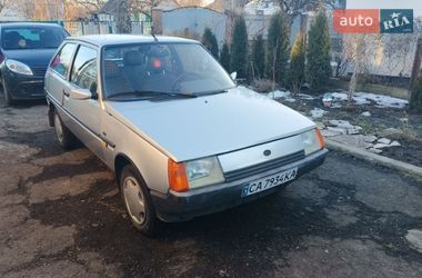 Хэтчбек ЗАЗ 1102 Таврия-Нова 2003 в Ватутино