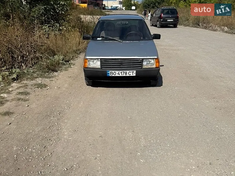 ЗАЗ 1102 Таврія-Нова