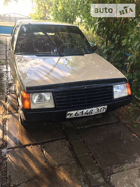 ЗАЗ 1102 Таврия
