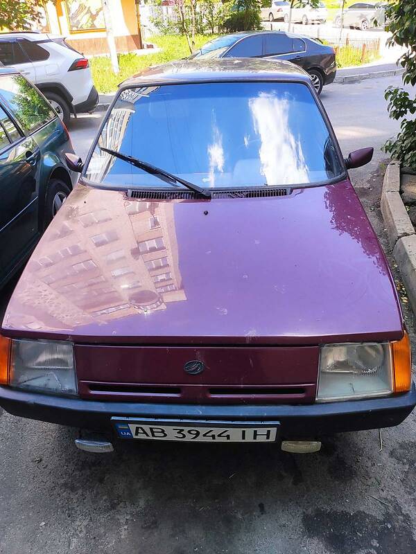 Хэтчбек ЗАЗ 1102 Таврия 2005 в 