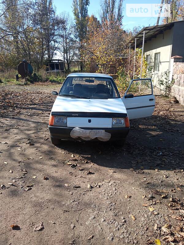 AUTO.RIA – Продам ЗАЗ 1102 Таврія 1992 бензин 1.1 хетчбек бу у ...
