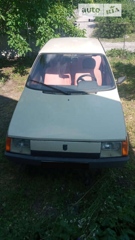 Хетчбек ЗАЗ 1102 Таврія 1993 в Кам'янському