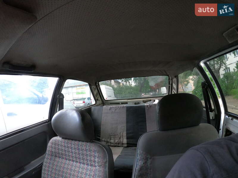 Хэтчбек ЗАЗ 1102 Таврия 2002 в Киеве