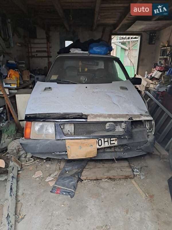 Хетчбек ЗАЗ 1102 Таврія 1997 в Запоріжжі