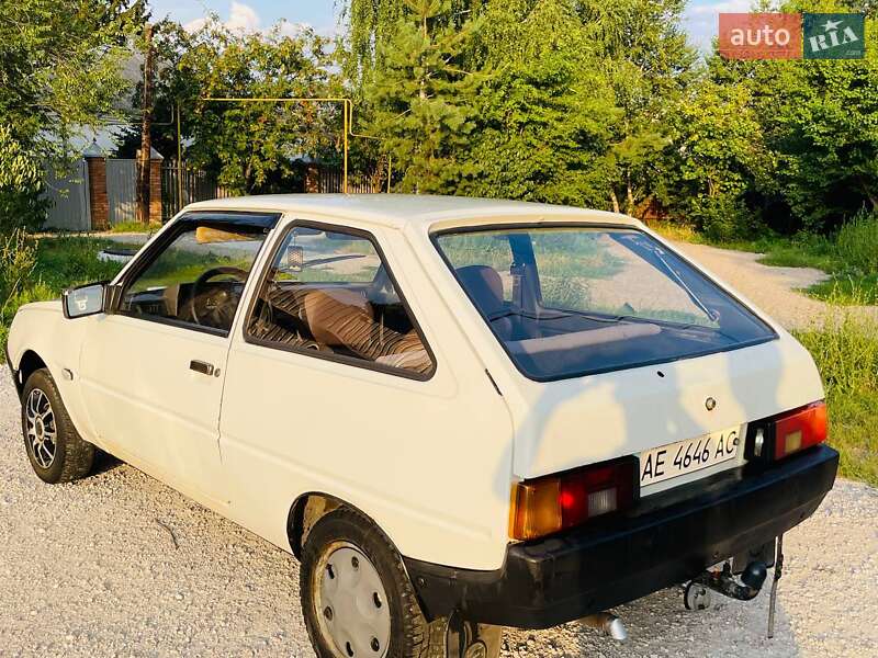 Хэтчбек ЗАЗ 1102 Таврия 1994 в Новомосковске фото 7 Хэтчбек ЗАЗ 1102 Таврия 1994 в Новомосковске