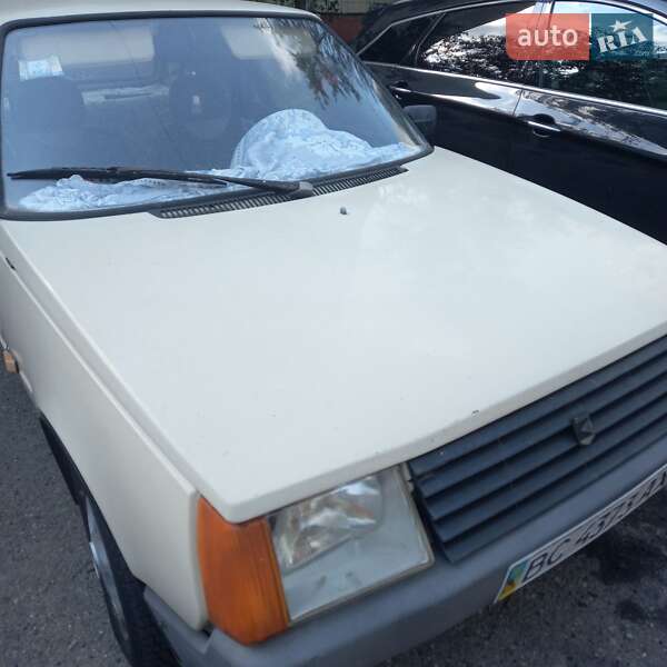 Хэтчбек ЗАЗ 1102 Таврия 1994 в Львове фото 2 Хэтчбек ЗАЗ 1102 Таврия 1994 в Львове