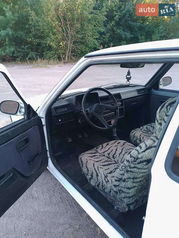 Хэтчбек ЗАЗ 1102 Таврия 1991 в Путивле