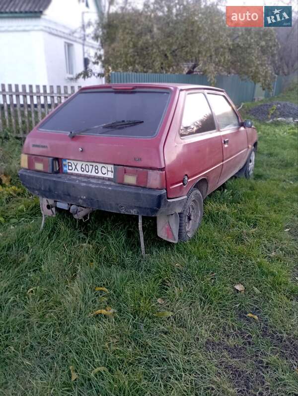 Хэтчбек ЗАЗ 1102 Таврия 1996 в Летичеве