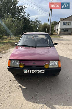 Хэтчбек ЗАЗ 1102 Таврия 1989 в 