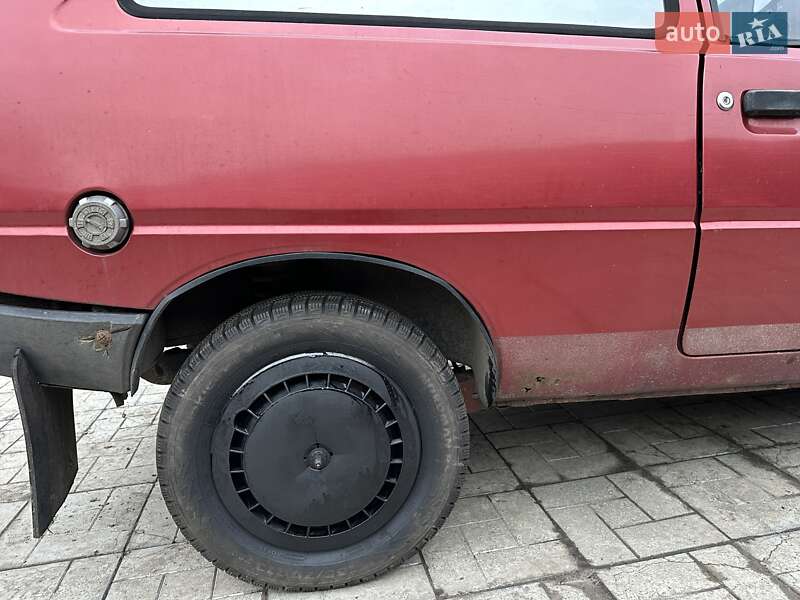 Хетчбек ЗАЗ 1102 Таврія 1992 в Балаклії фото 13 Хетчбек ЗАЗ 1102 Таврія 1992 в Балаклії