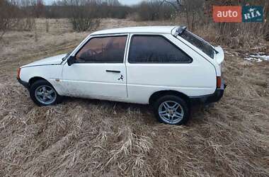 Хэтчбек ЗАЗ 1102 Таврия 2003 в 