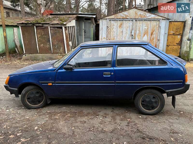 Хэтчбек ЗАЗ 1102 Таврия 2004 в 