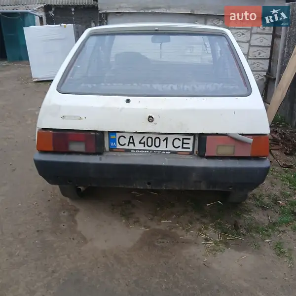 Хэтчбек ЗАЗ 1102 Таврия 1992 в 