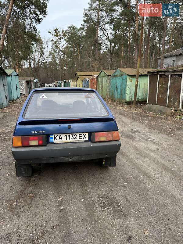 Хэтчбек ЗАЗ 1102 Таврия 2004 в Киеве