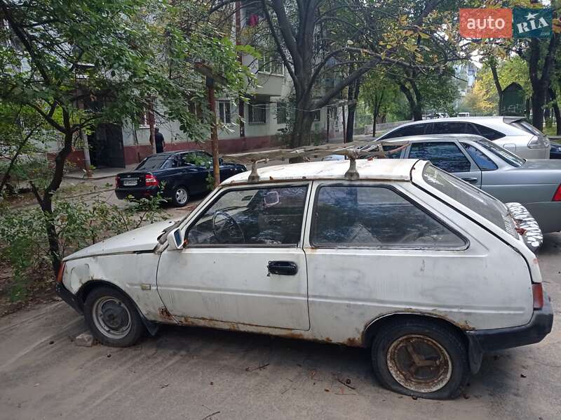 Хэтчбек ЗАЗ 1102 Таврия 1990 в Запорожье