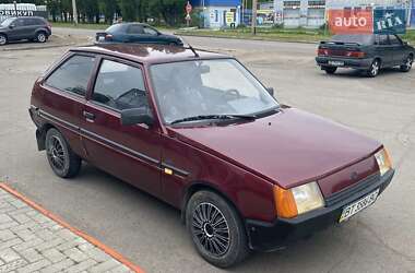 Хетчбек ЗАЗ 1102 Таврія 2001 в 