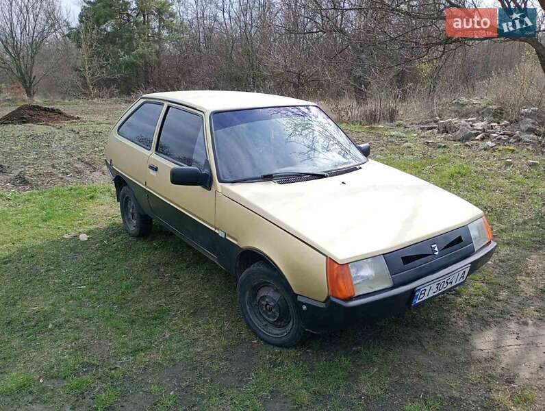 Хетчбек ЗАЗ 1102 Таврія 1993 в Світловодську