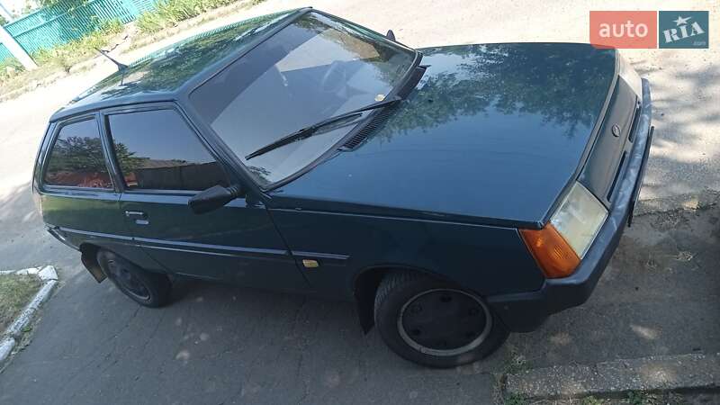 Хэтчбек ЗАЗ 1102 Таврия 2005 в Новоархангельске
