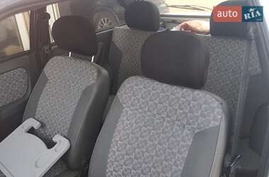 Хэтчбек ЗАЗ 1102 Таврия 2001 в Каменском