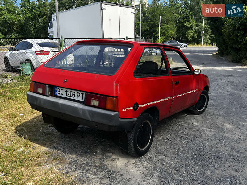 Хэтчбек ЗАЗ 1102 Таврия 1993 в Львове