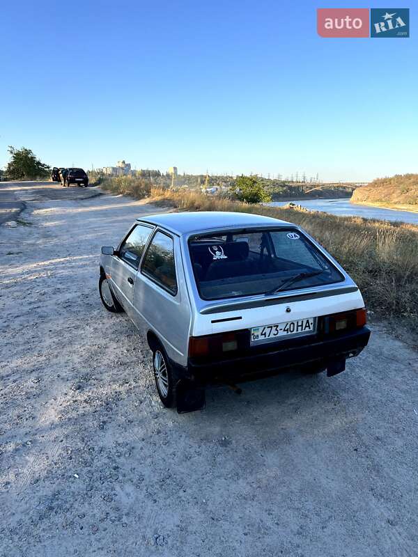 Хетчбек ЗАЗ 1102 Таврія 1997 в Запоріжжі фото 5 Хетчбек ЗАЗ 1102 Таврія 1997 в Запоріжжі