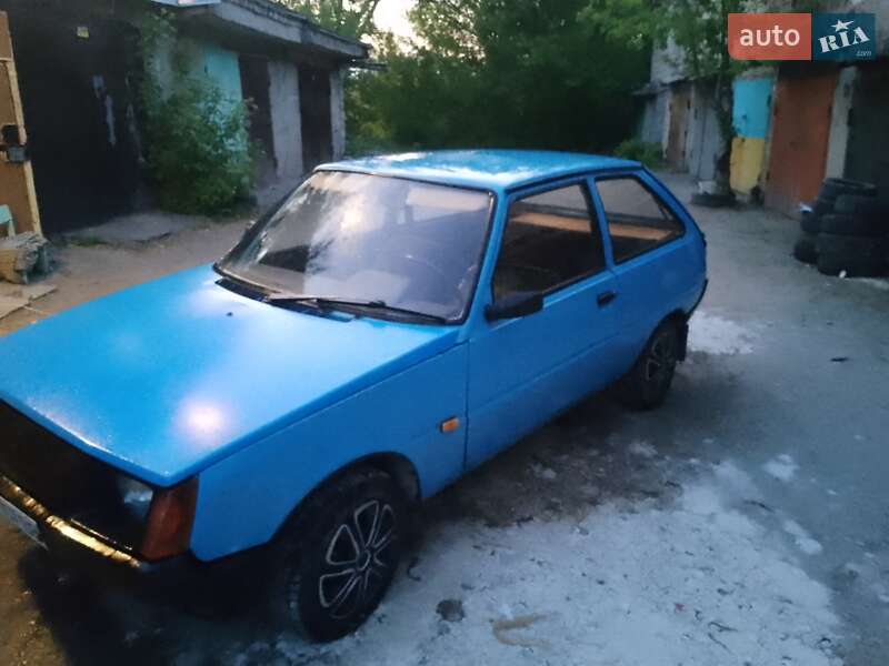 Хэтчбек ЗАЗ 1102 Таврия 1990 в Каменском