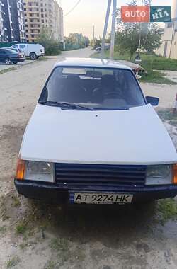 Хэтчбек ЗАЗ 1102 Таврия 1992 в Ивано-Франковске