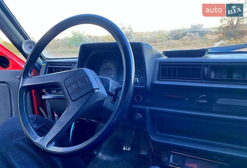 Хэтчбек ЗАЗ 1102 Таврия 1994 в Никополе
