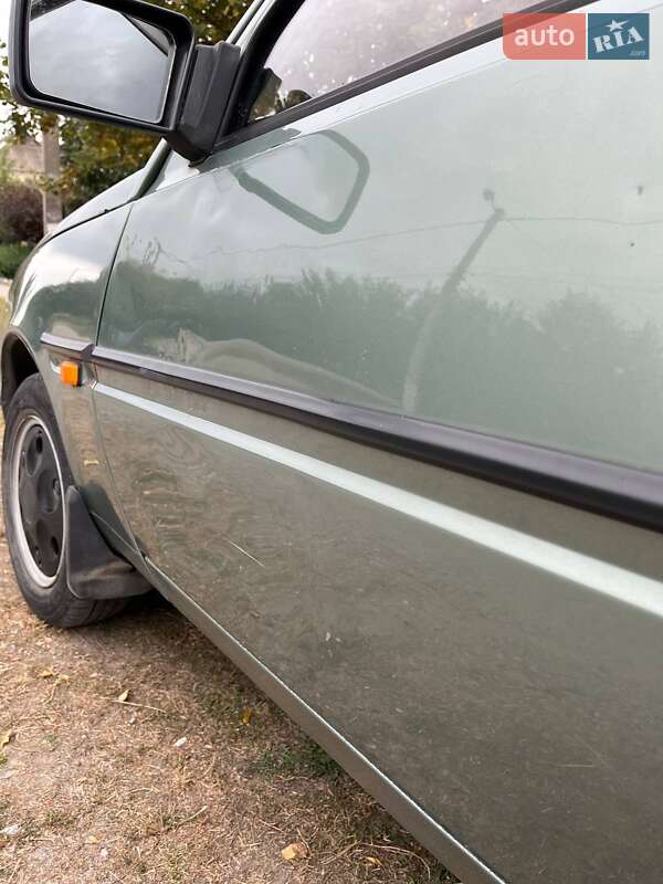Хетчбек ЗАЗ 1102 Таврія 2006 в Запоріжжі фото 7 Хетчбек ЗАЗ 1102 Таврія 2006 в Запоріжжі