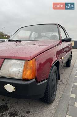 Хэтчбек ЗАЗ 1102 Таврия 1993 в 
