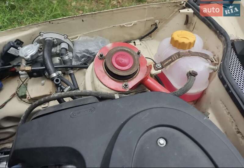 Хэтчбек ЗАЗ 1102 Таврия 1993 в Никополе фото 13 Хэтчбек ЗАЗ 1102 Таврия 1993 в Никополе