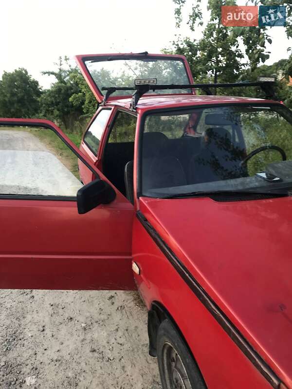 Хэтчбек ЗАЗ 1102 Таврия 1997 в Бобрке фото Хэтчбек ЗАЗ 1102 Таврия 1997 в Бобрке