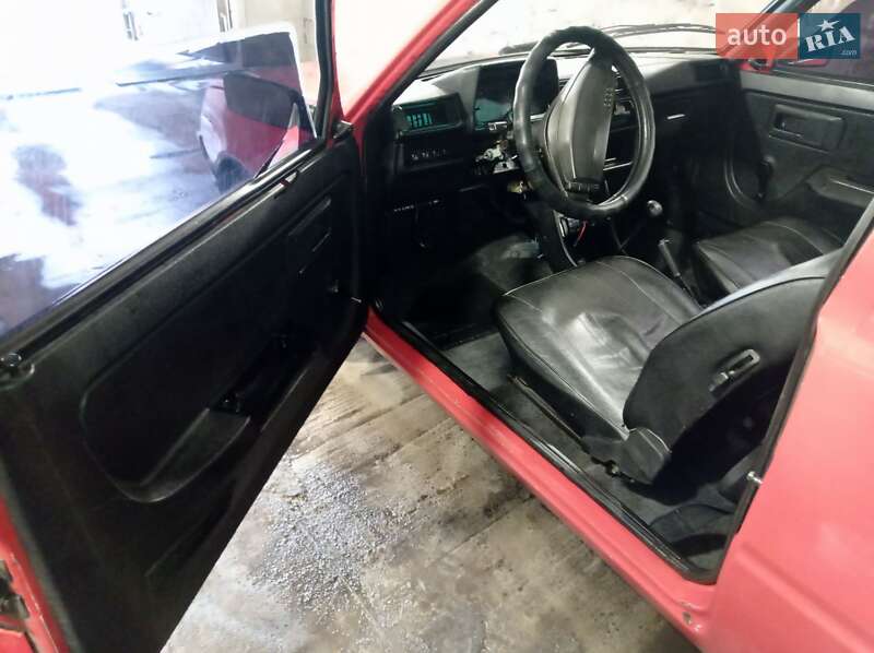 Хетчбек ЗАЗ 1102 Таврія 1995 в Жовтих Водах фото 3 Хетчбек ЗАЗ 1102 Таврія 1995 в Жовтих Водах