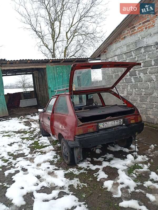 Хэтчбек ЗАЗ 1102 Таврия 1995 в Бобрке