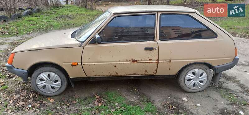 Хетчбек ЗАЗ 1102 Таврія 1993 в Запоріжжі