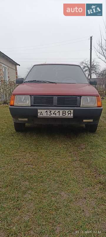 Хэтчбек ЗАЗ 1102 Таврия 1991 в Владимире