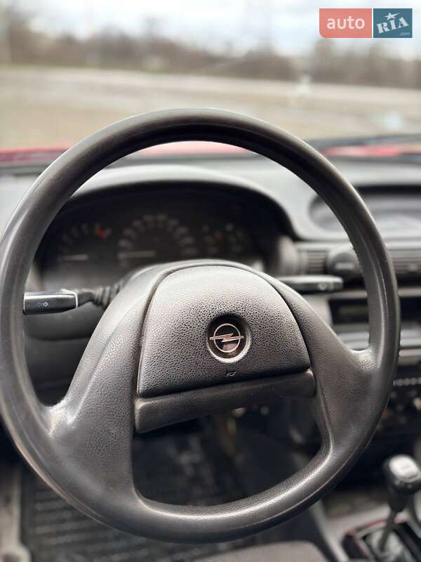 Хэтчбек ЗАЗ 1102 Таврия 1995 в Песочине фото 11 Хэтчбек ЗАЗ 1102 Таврия 1995 в Песочине