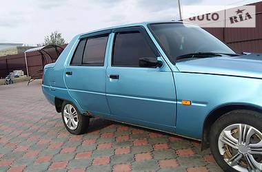 Хетчбек ЗАЗ 1103 Славута 2003 в 