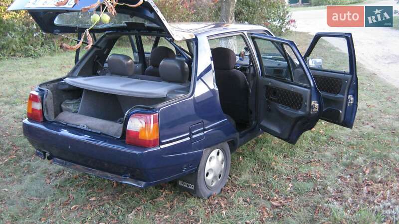 Лифтбек ЗАЗ 1103 Славута 2004 в Днепре
